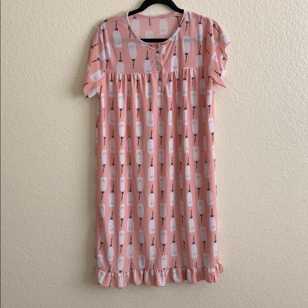 NWOT maternity dress milk cute design
